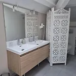 Manoir De Tireveste B&B 레스페론