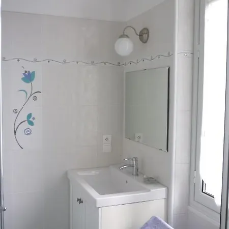Bed & Breakfast Manoir De Tireveste