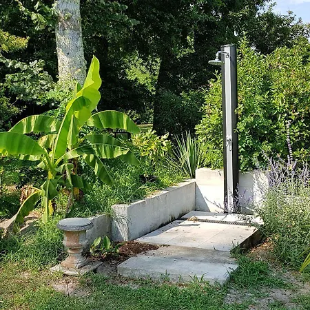 Manoir De Tireveste Bed & Breakfast 3*
