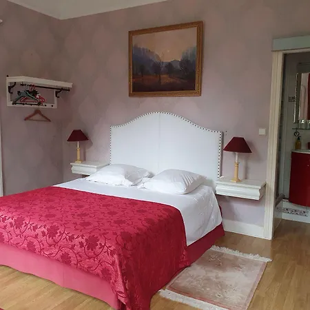 Manoir De Tireveste Bed & Breakfast 3*