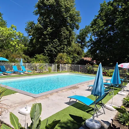 Manoir De Tireveste 3*